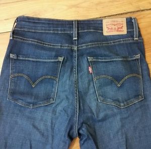 Levi's 721 High Rise Skinny Jeans